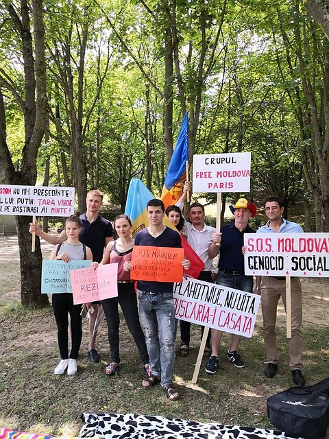 Молдавская диаспора хочет поднять с колен граждан, оставшихся в Молдове