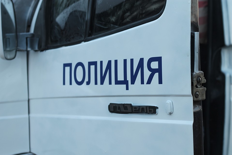 На месте трагедии работают полиция и следственный комитет.