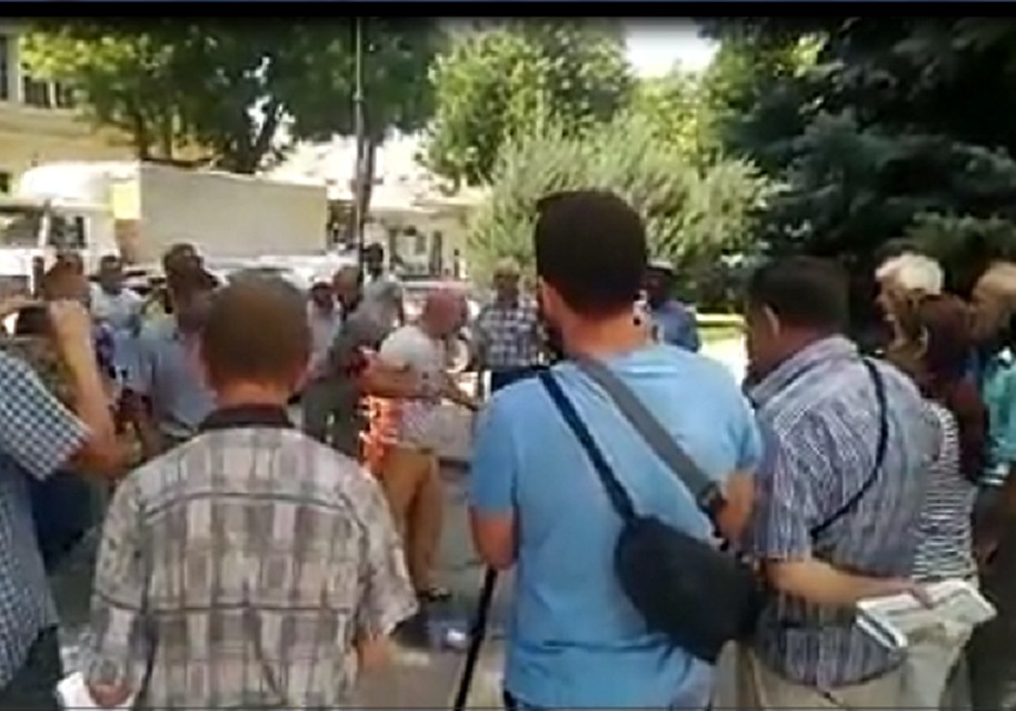 В соцсетях появилось видео акта самосожжения. Фото: кадр видео