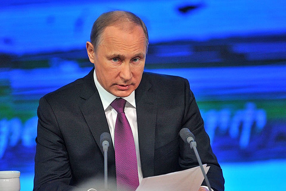 Президент России Владимир Путин подписал законы о повышении НДС, родном языке и бронировании дня свадьбы