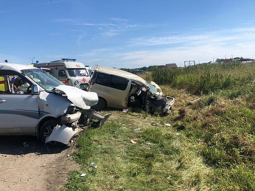 В ДТП под Томском пострадали 11 человек. Фото: УМВД по Томской области.