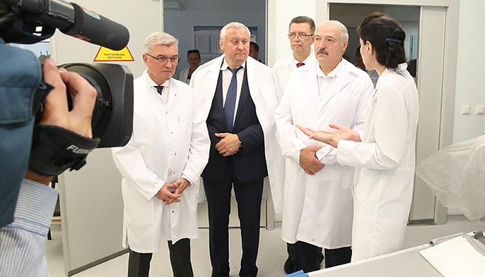 Лукашенко об окончании реконструкции Гомельской областной детской больницы: Построили дворец, иначе не скажешь. Фото: пресс-служба президента