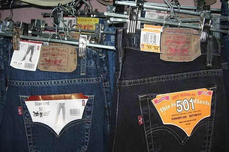Марки джинсов Lee и Wrangler могут выставить на продажу