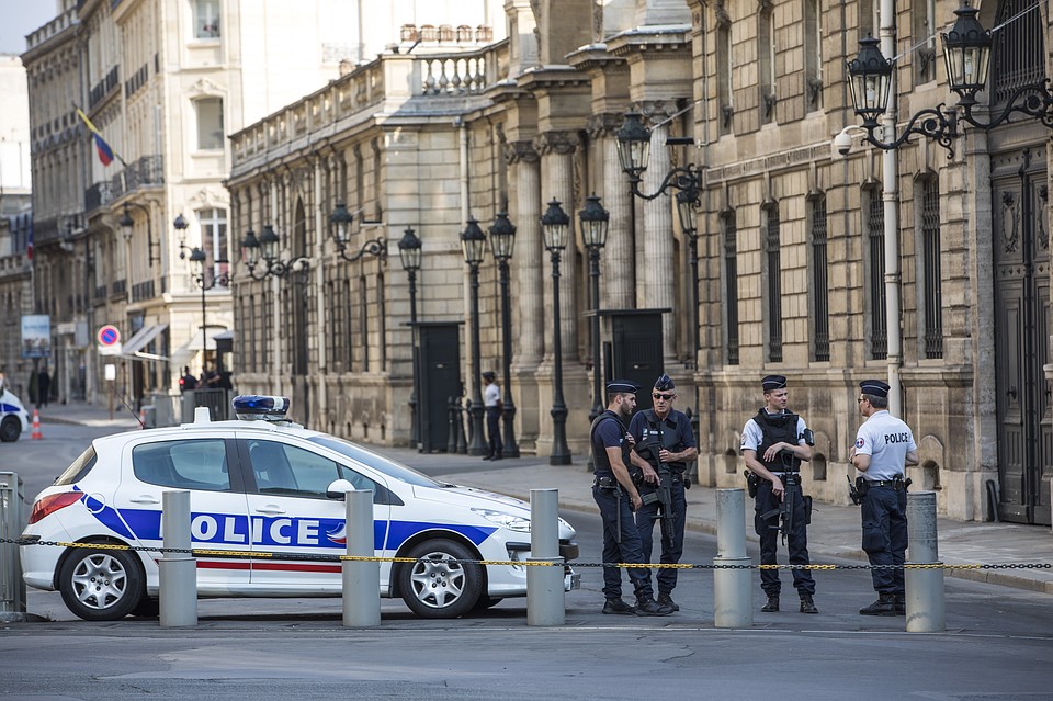 Полиция уже задержала злоумышленника. Фото: EPA TASS