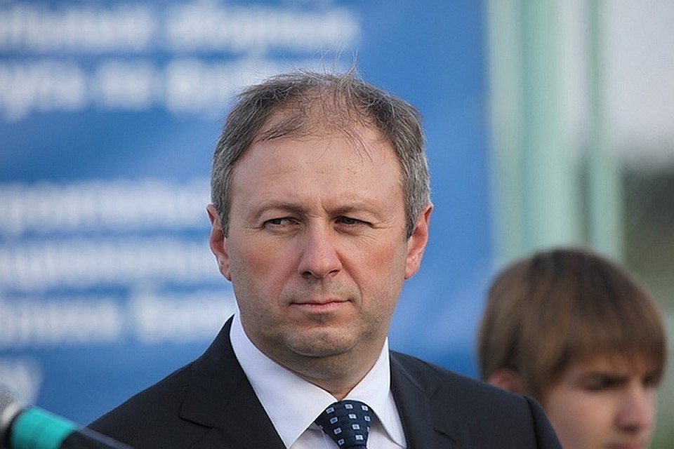 Глава правительства потребовал на местах строго следовать указам.