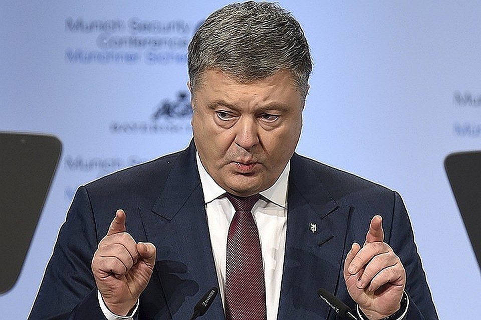 Поправки Порошенко еще должны получить одобрение депутатов