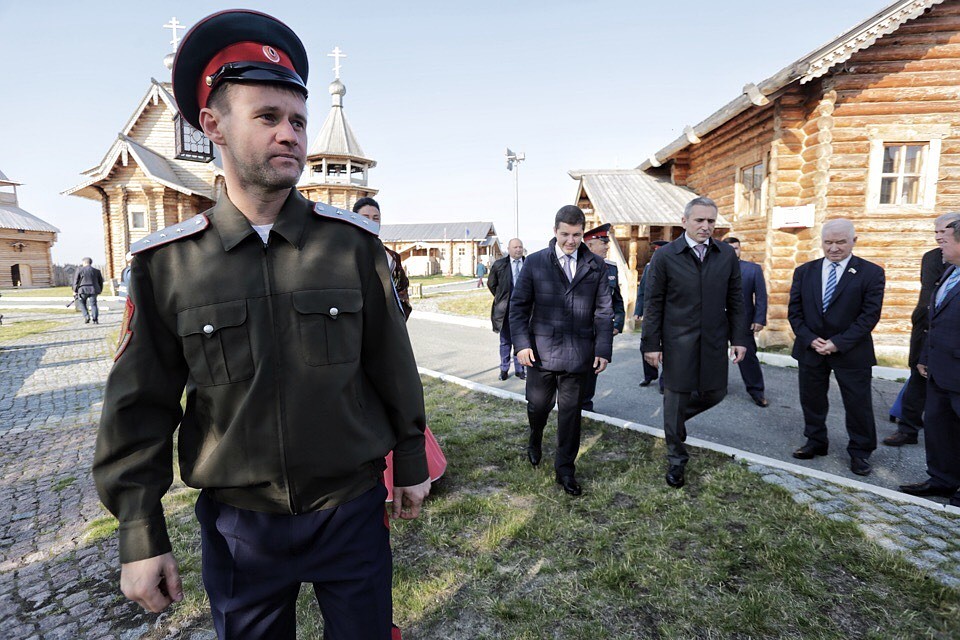 Врио главы региона находится с рабочей поездкой на Ямала. Фото Павла Захарова