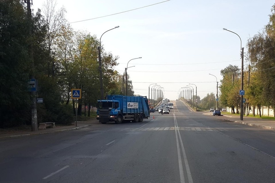 Велосипедист попал под грузовик Фото: УГИБДД РФ по Тверской области
