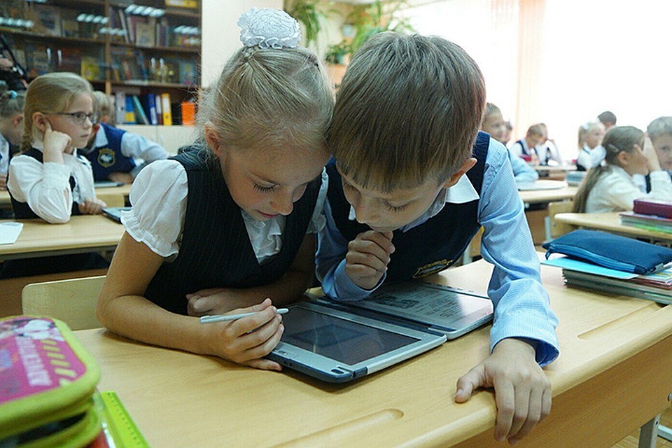 За бесплатное образование нижегородцам приходится платить