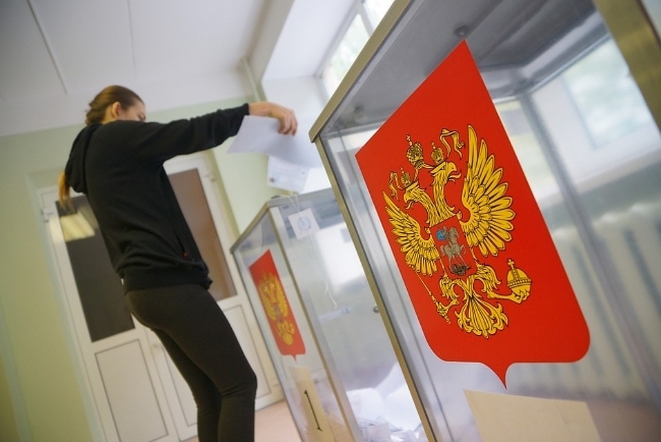Напомним. что досрочные выборы губернатора Омской области назначены на второе воскресенье осени - 9 сентября.