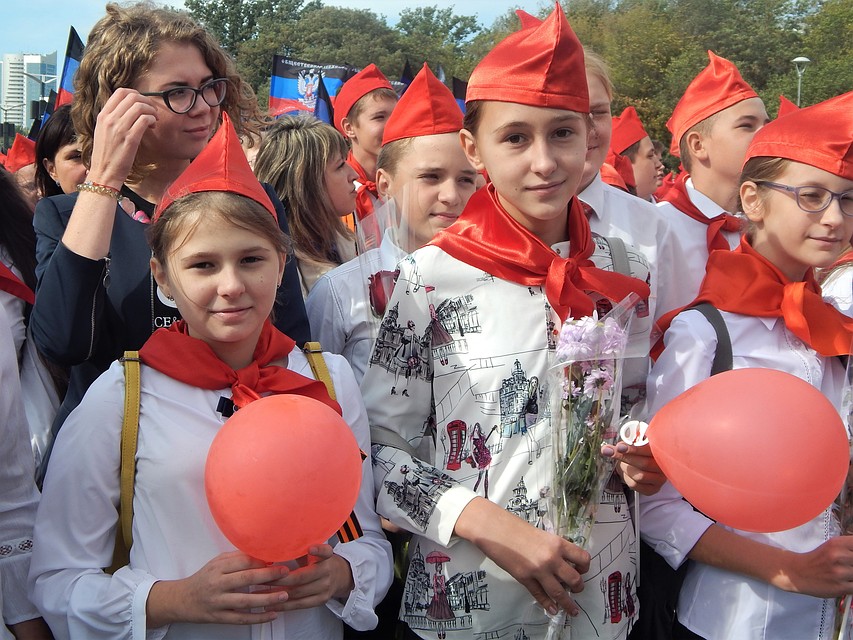 Молодёжь благодарит ветеранов за их подвиг