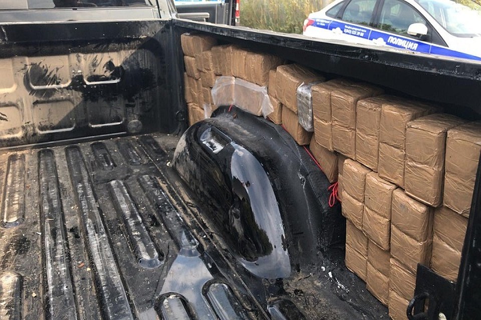 Вот такую "начинку" нашли в автомобиле