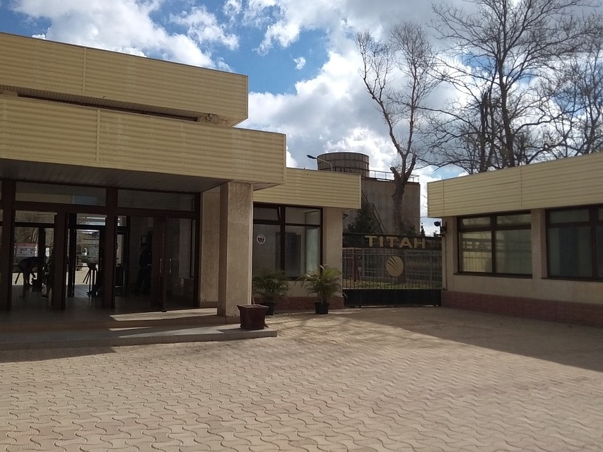 Кислотонакопитель используется заводом "Крымский Титан" уже несколько десятилетий