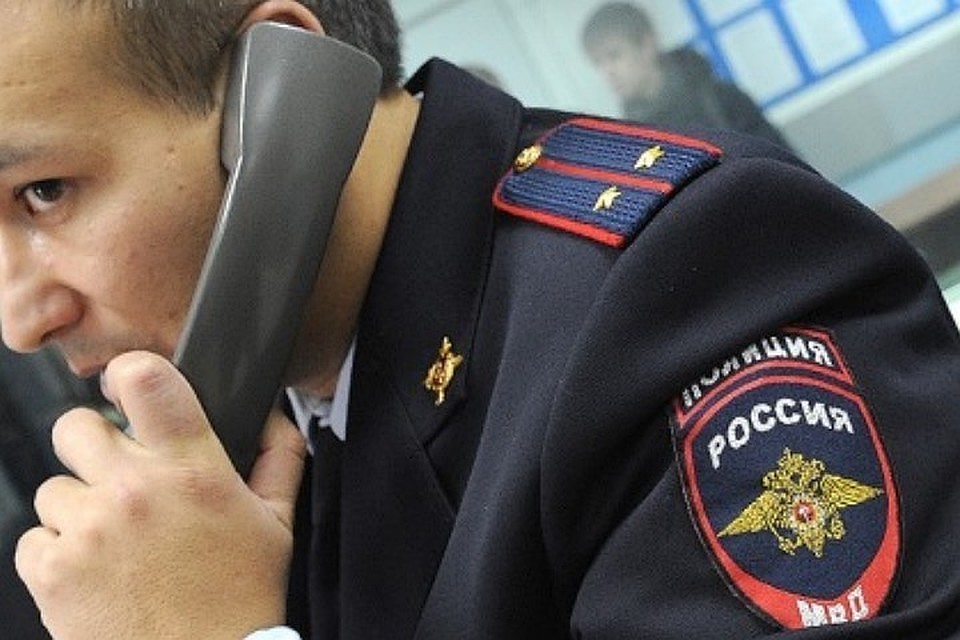 Полицейские Петербурга задержали 59-летнего извращенца, который напал на 11-летнюю девочку