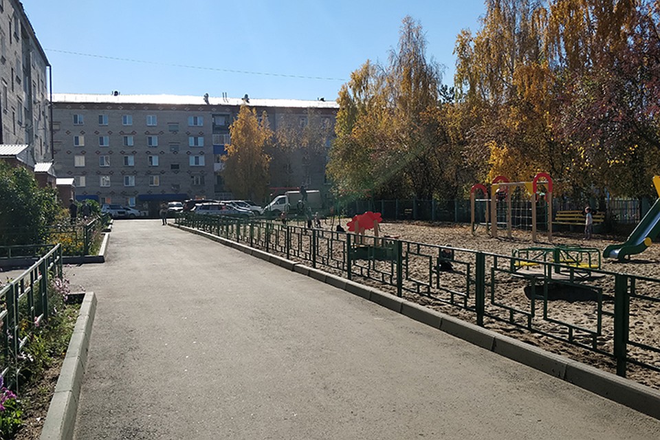 Межведомственная комиссия под руководством вице-губернатора Евгения Паршуто проверила объекты благоустройства по программе "Городская среда". Фото: пресс-служба областной администрации