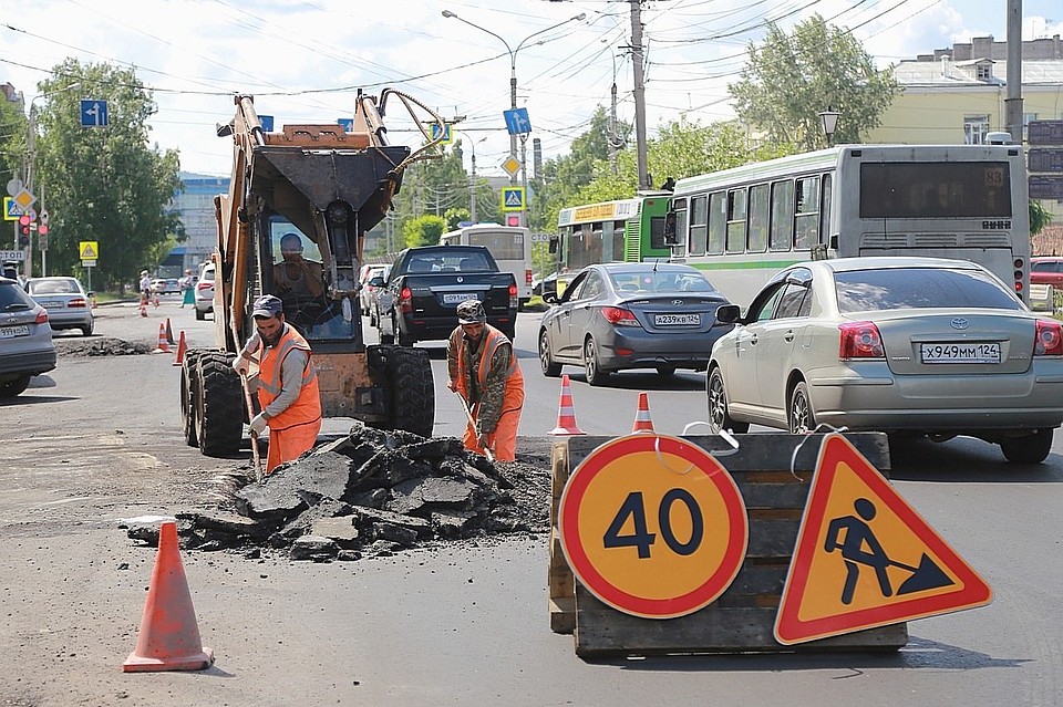 Дорожные неудобства в Красноярске затягиваются, поскольку подрядчики не соблюдают сроки.