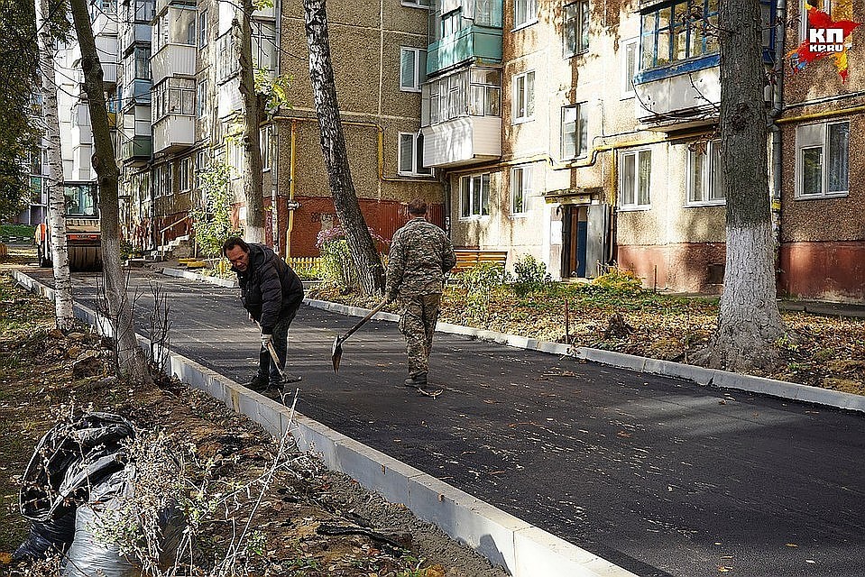 Орловские чиновники обсудили ход ремонта дворов