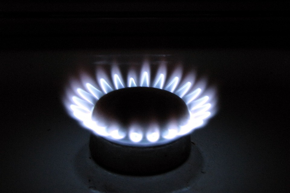 Газ уже поступает в дома псковичей, у которых установлено специальное оборудование.
