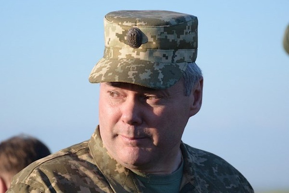 Командующий ООС Сергей Наев решил в очередной раз попиариться на теме отражения гипотетического морского десанта. ФОТО: obozrevatel.com