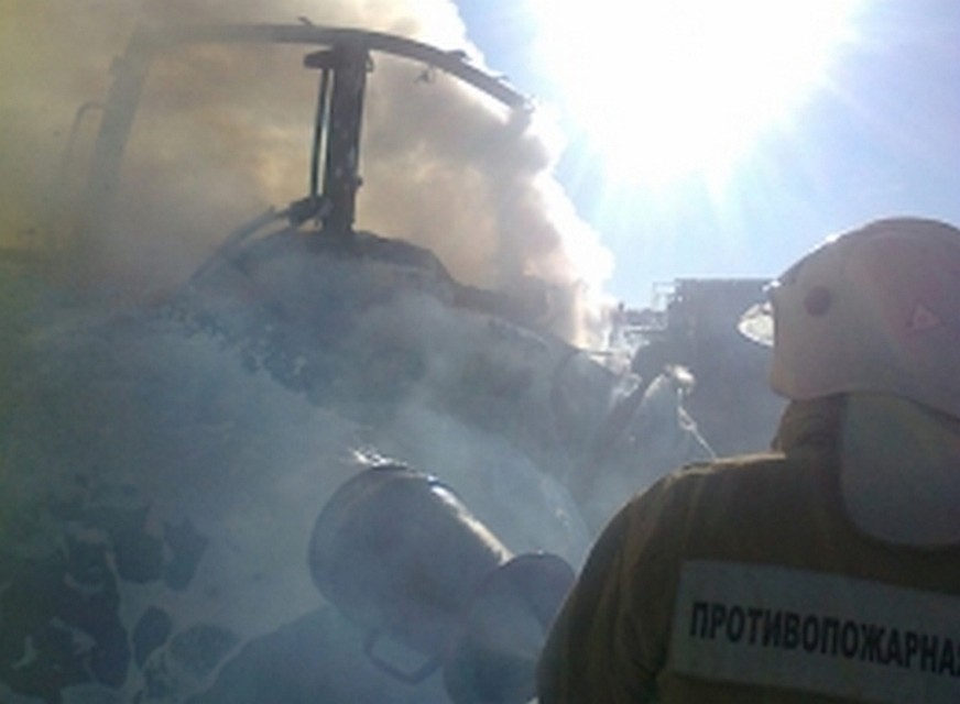 Трактор сгорел полностью