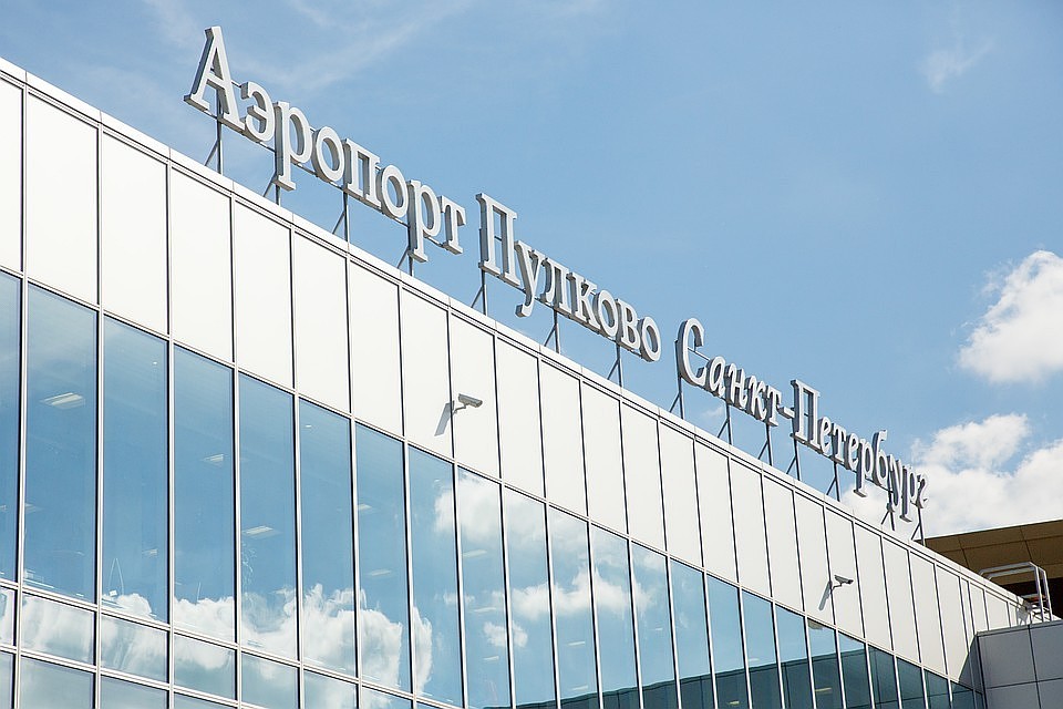 Петербуржцы предложили назвать Пулково в честь Маршала Говорова, Чайковского, Шостаковича и еще семи великих людей России.