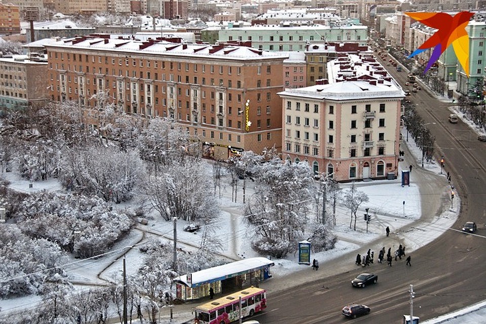 В Мурманске осенне-зимний период традиционно начинается с блэкаутов. Хорошо еще, если свет выключается раним утром, когда этого "добра" и так предостаточно.