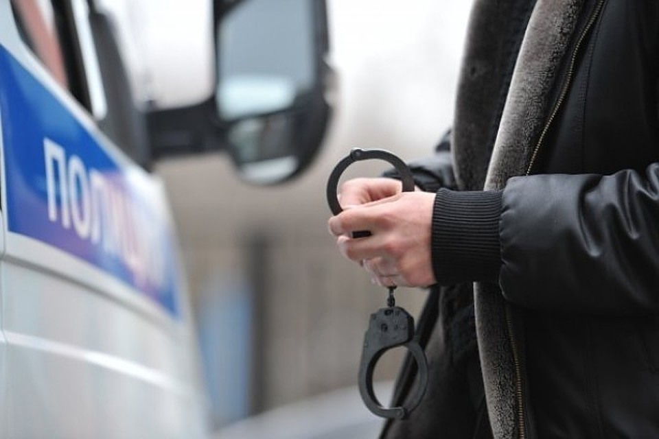 Снимала порчу: оперативники задержали аферистку в Иркутске