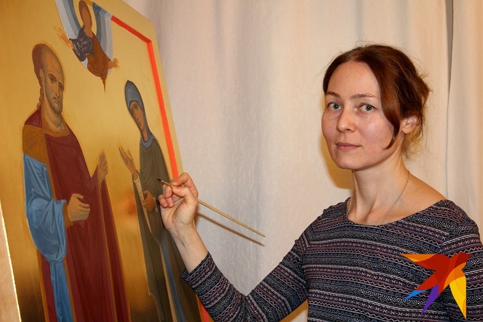 Икону написала член Союза художников России, художник-иконописец Елена Антонова