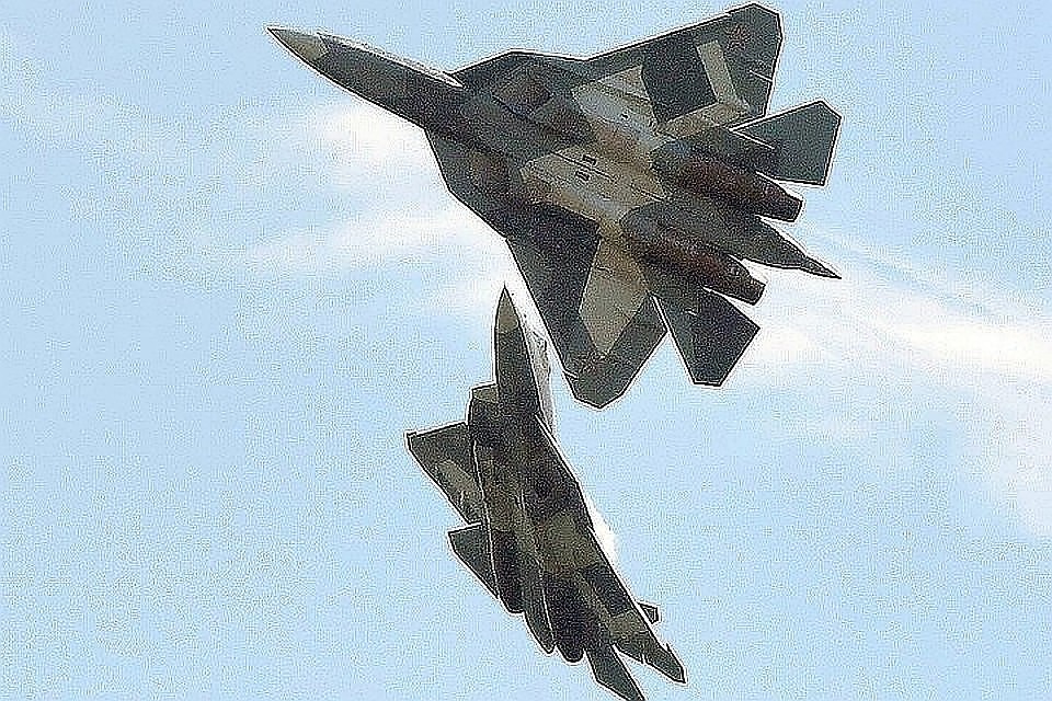 У новейшего истребителя Су-57 разрушилось крыло во время эксперимента