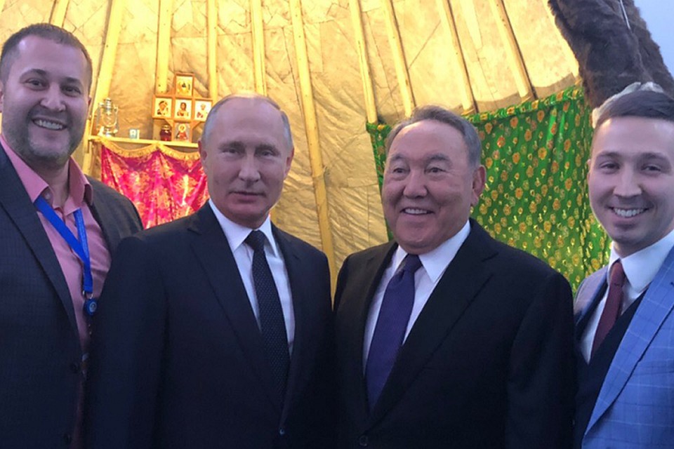 Ямальский чум на Форуме в Казахстане посетили Владимир Путин и Нурсултан Назарбаев Фото: правительство ЯНАО