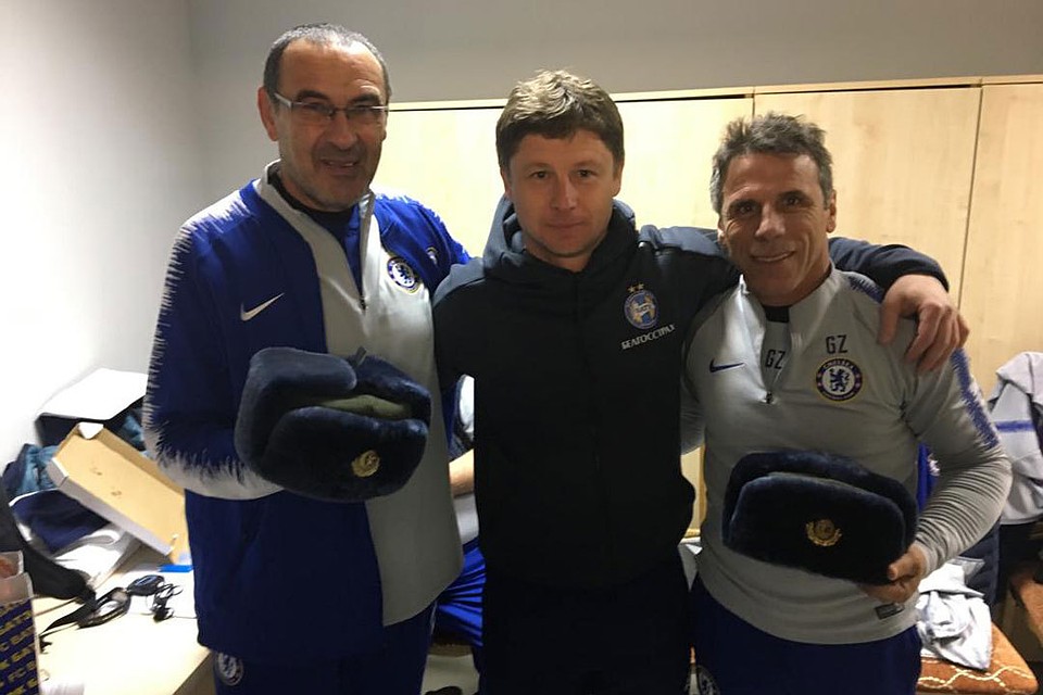 Алексей Баги дал тренерам «Челси» по шапке. В прямом смысле. Фото: twitter.com/chelseafc
