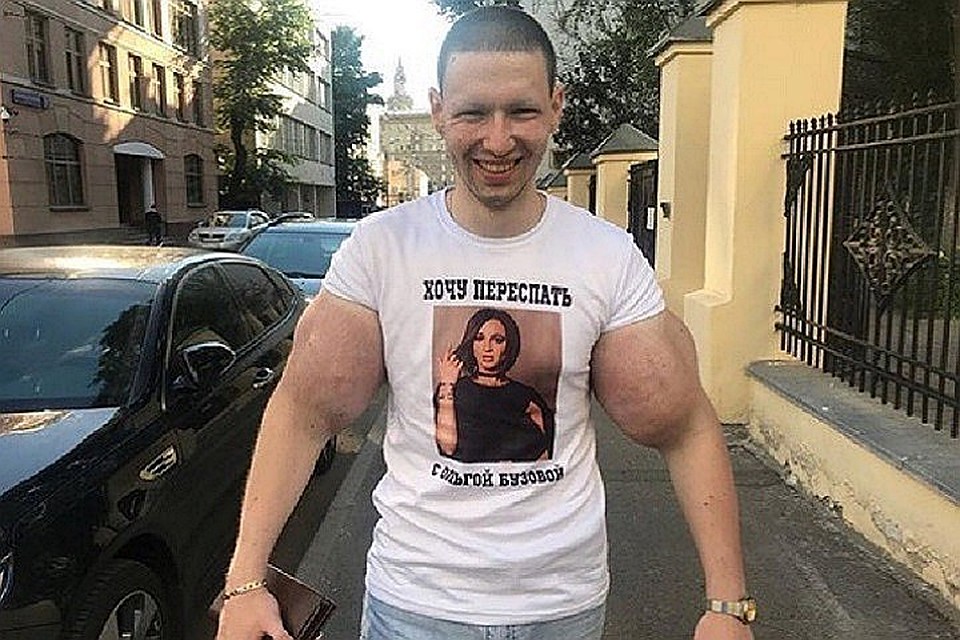 Фрик из Пятигорска записал видео с угрозами ирландскому бойцу