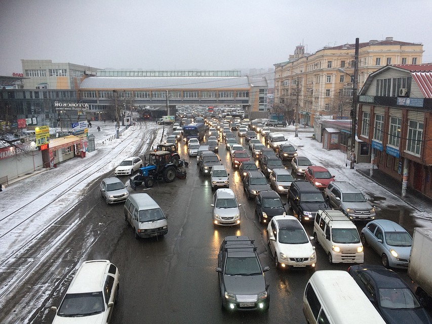 Водителям рекомендуется поменять шины на зимние