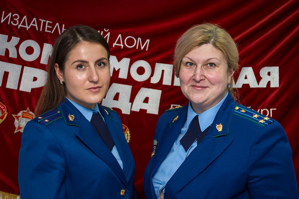 Начальник отдела по надзору за исполнением законов на транспорте Уральской транспортной прокуратуры Екатерина Анатольевна Туманова и прокурор этого же отдела Мария Дмитриевна Соловьева