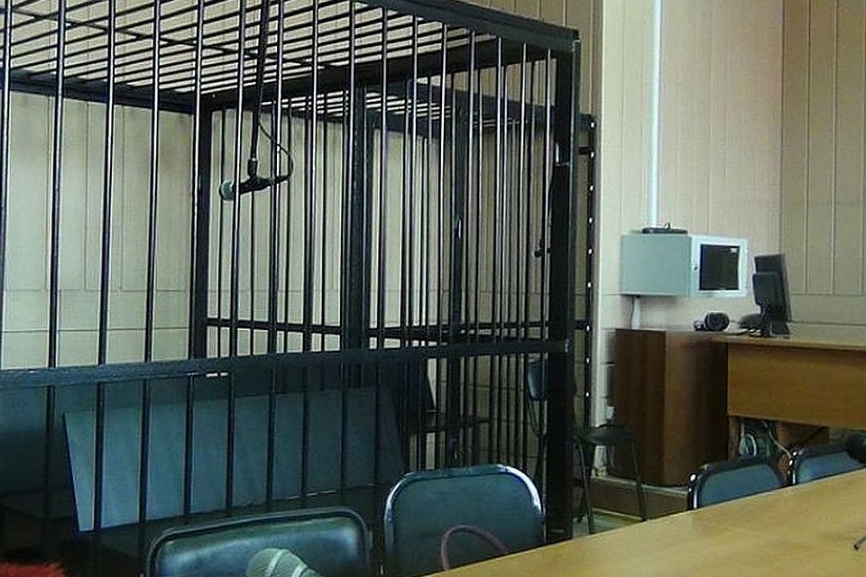 Отец и сын останутся под стражей до февраля 2019 года.