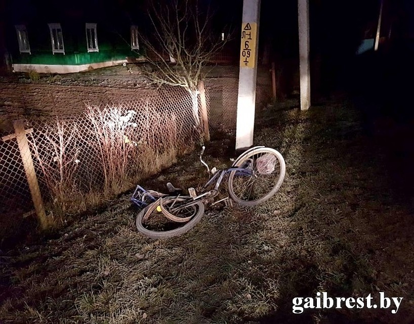 Пьяный водитель легковушки сбил пожилую женщину на велосипеде и скрылся Фото: gaibrest.by