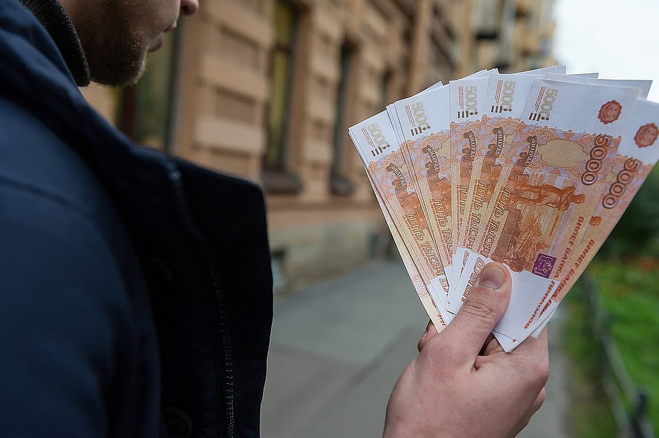 В Ейском районе злоумышленники продали женщине поддельные конденсаторы