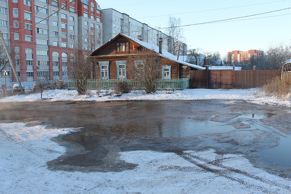 Вода затопила две улицы Фото: администрация Твери