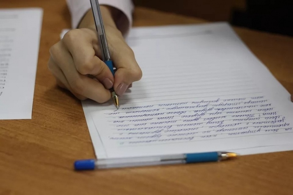 Школьники напишут итоговое сочинение