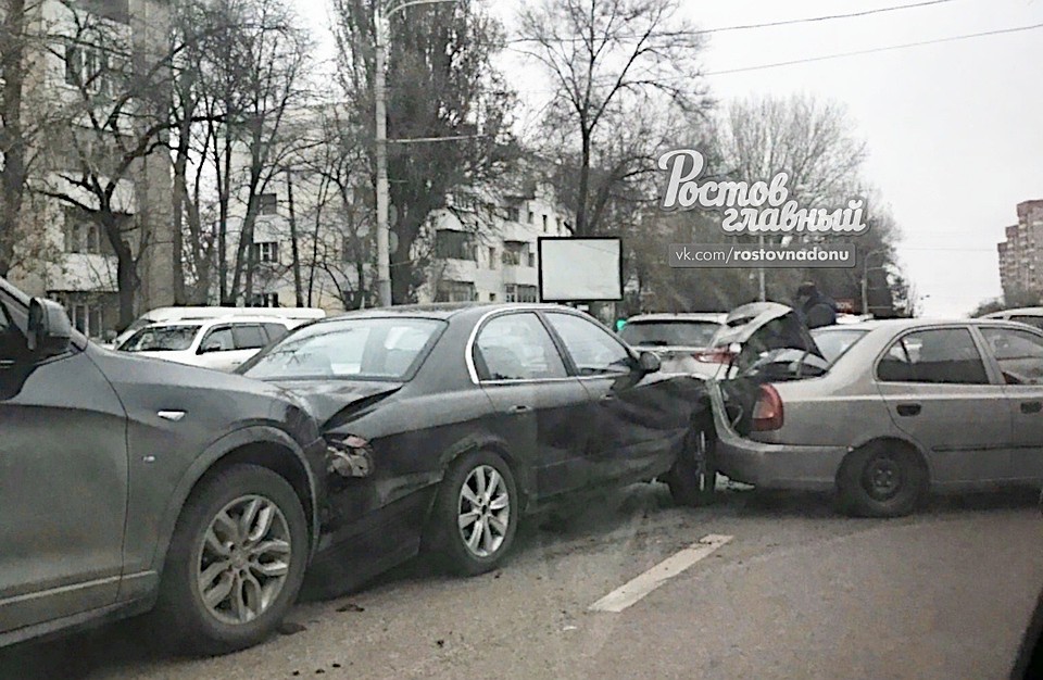 ЧП обсуждают в социальных сетях. Фото: группа Вконтакте "Ростов-Главный".