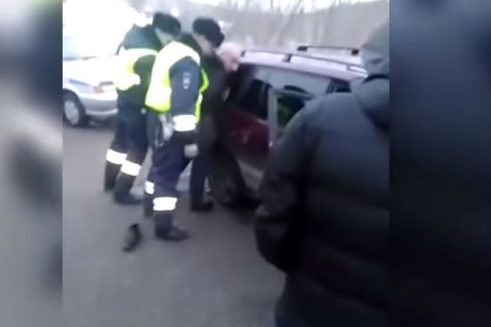 «Э, вы обуток мне отдайте!»: настоящее "шоу" устроил жители Иркутска при проверке ГИБДД.