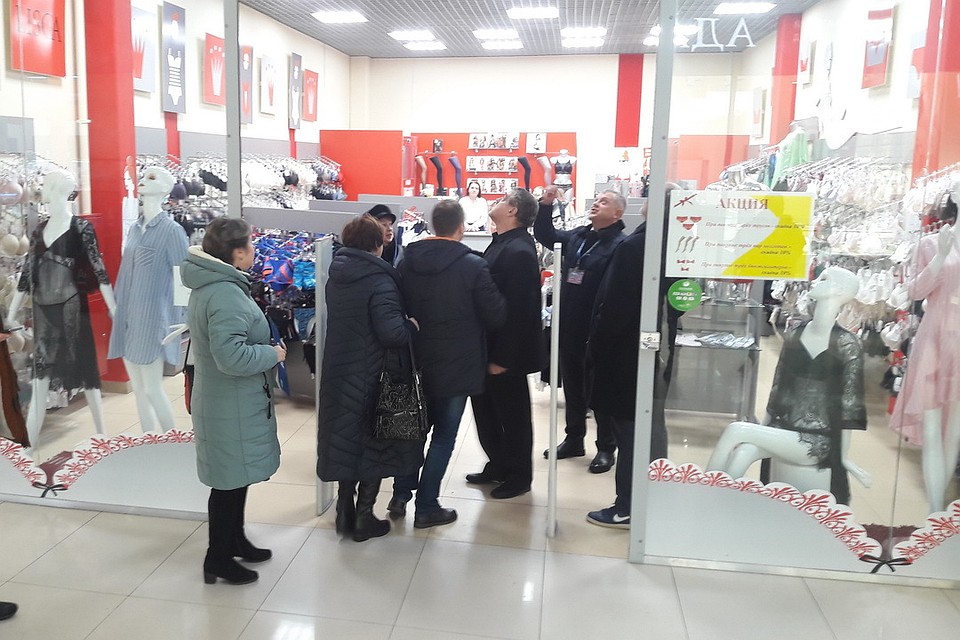 В одном из крупных торговых комплексах Пскова 4 декабря прошла очередная проверка условий безопасности.