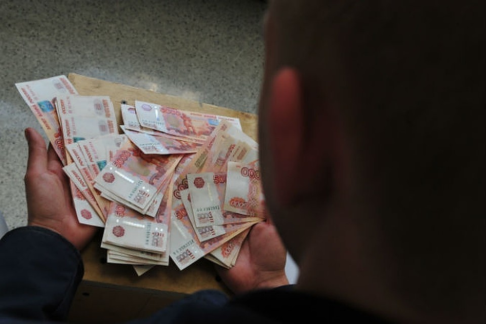 В Ейске адвокат вымогал у клиентки 300 тысяч рублей