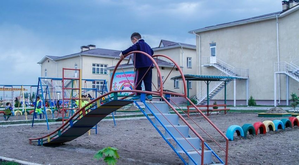 В столице в настоящее время 85 детских садов. Но потребности города они не покрывают