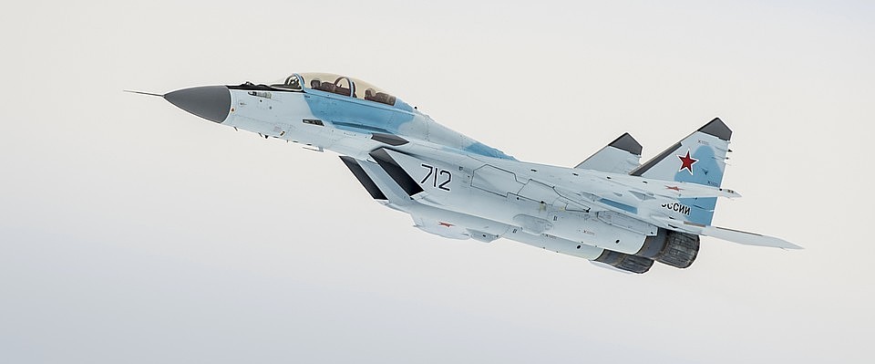 МиГ-35 поднимается почти вертикально Фото: РСК "МиГ"