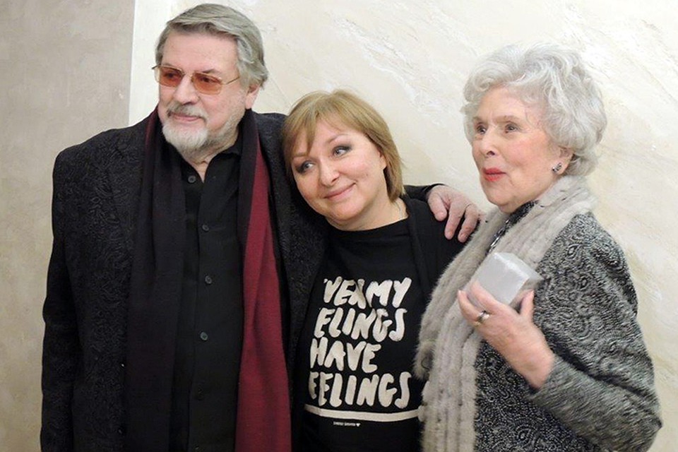 В театре Ширвиндта зовут «начальник Шура». А Веру Васильеву – Верочкой