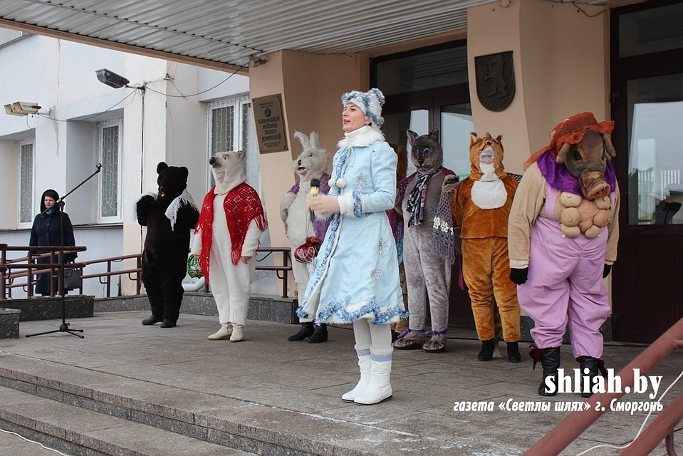 Свинья из Кореличей затмила в Сморгони снерурку. Фото: shliah.by