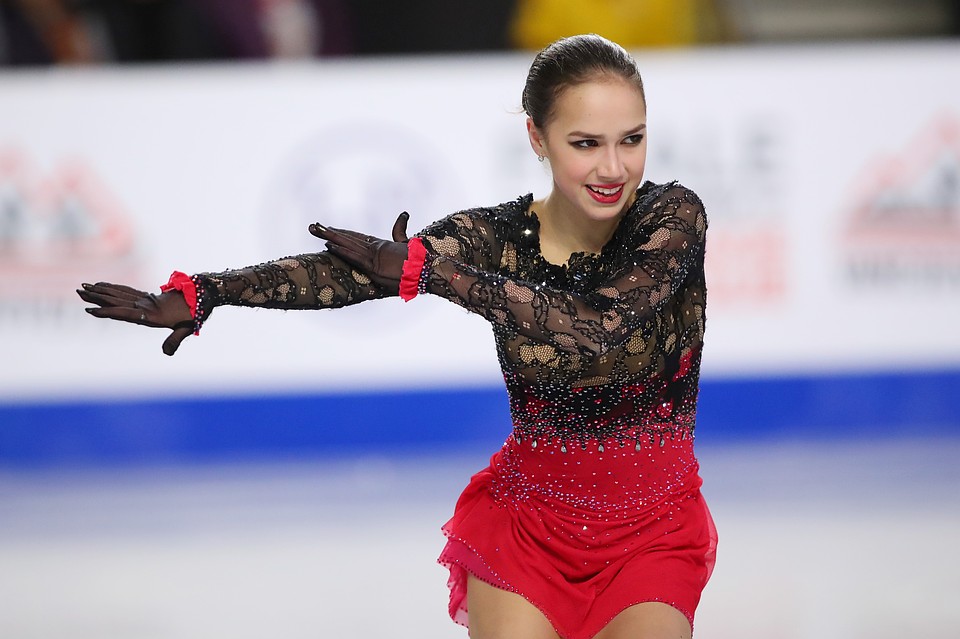 Алина Загитова.