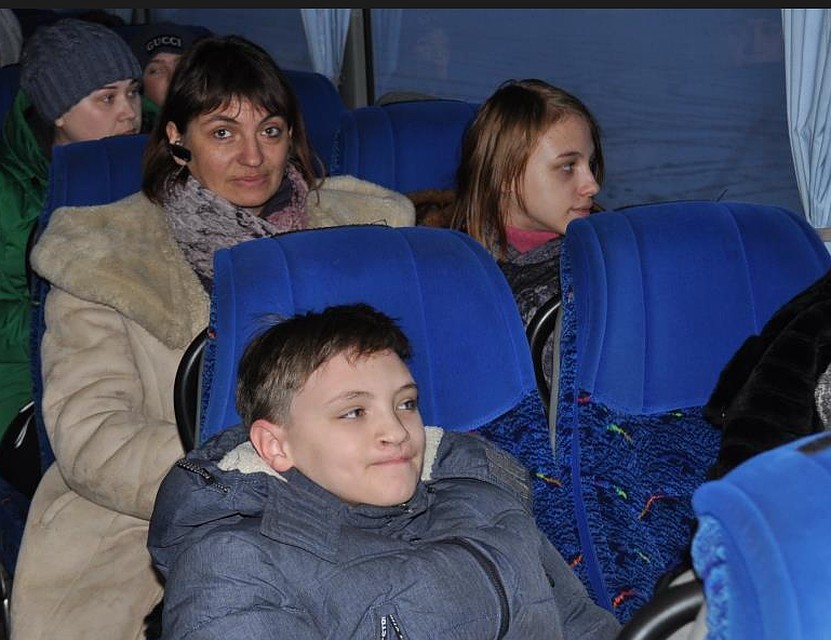 Дети из опасных районов и их родители проведут в Москве четыре незабываемых дня. Фото: mtspdnr.ru