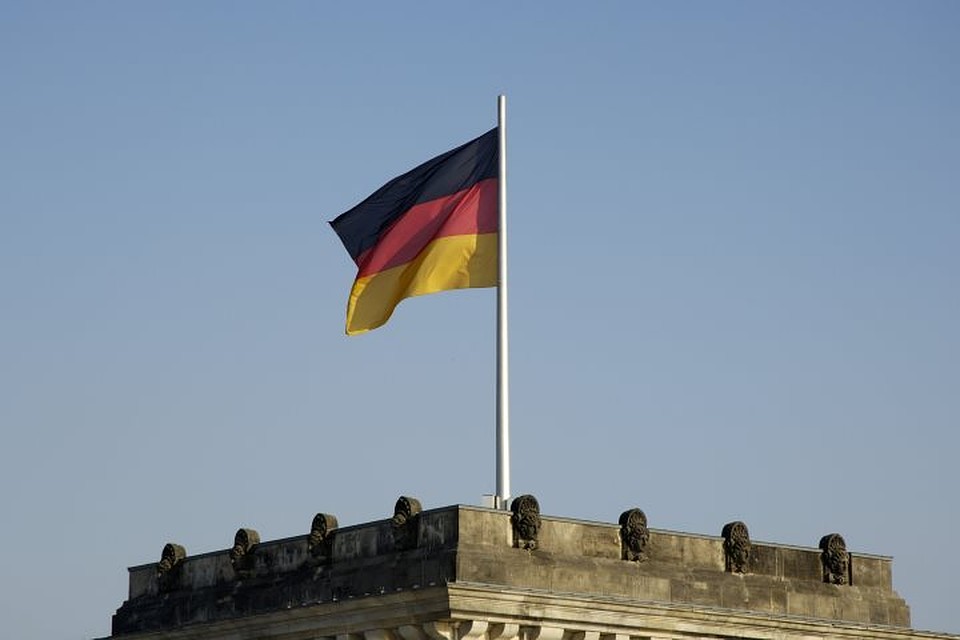 Германия запросила помощь у американских спецслужб после утечки данных политиков